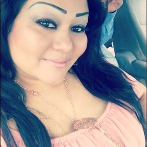 Meet your Posher, Rosa